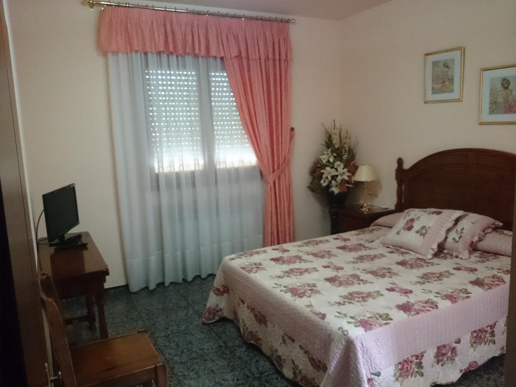 Hostal El Violi 카르도나 외부 사진