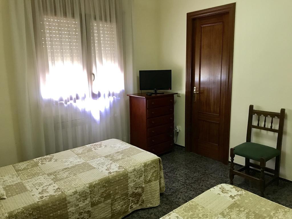 Hostal El Violi 카르도나 외부 사진