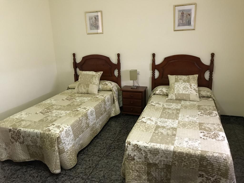 Hostal El Violi 카르도나 외부 사진