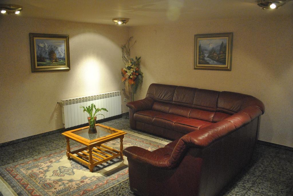 Hostal El Violi 카르도나 외부 사진